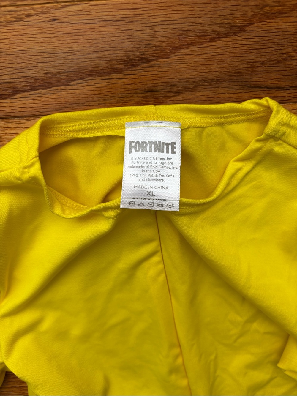 Fortnite Peely Banana Costume XL 3D Jumpsuit Halloween Cosplay Gamer - Picture 6 of 9